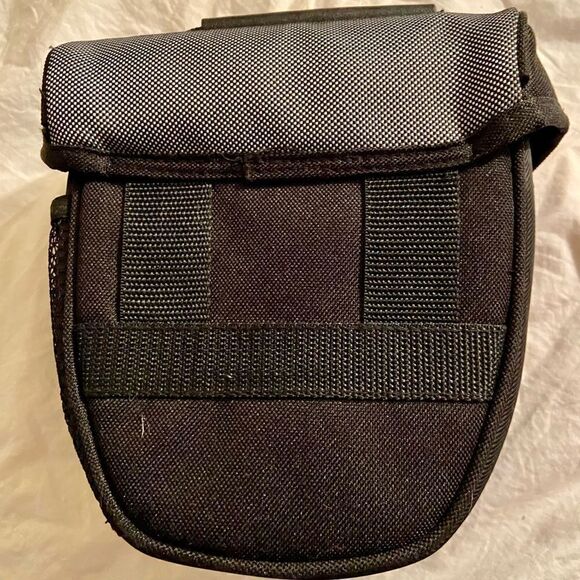 Ambico Camera Bag Model P-2505 Used as Prop on TV - Picture 7 of 14